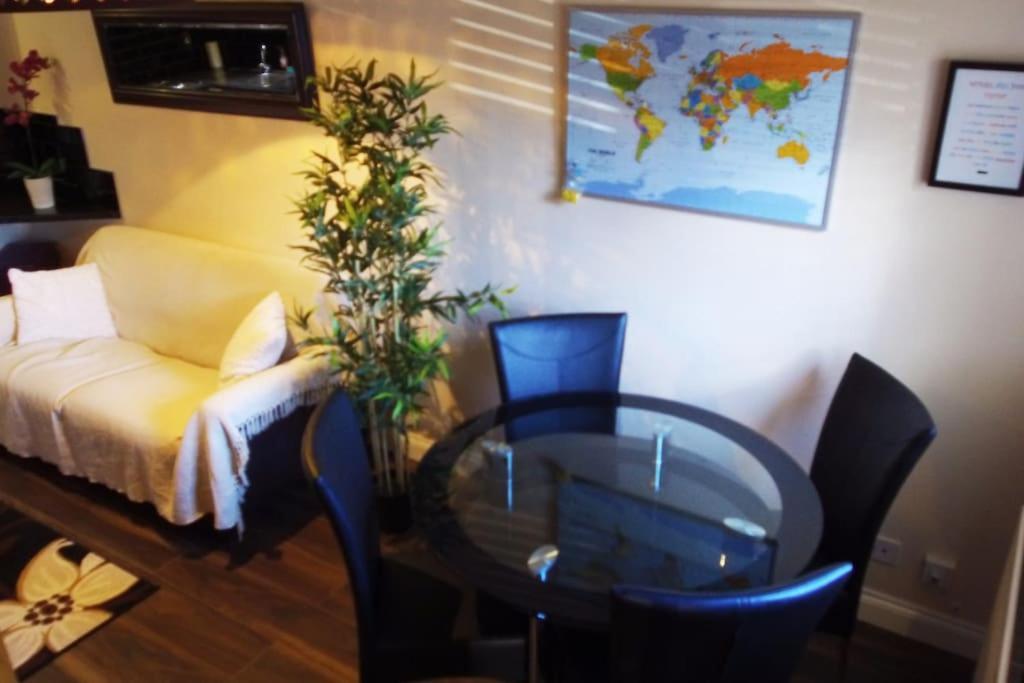 Must See, Quality 1 Bed, Romford, 20 Mins C.London Dış mekan fotoğraf