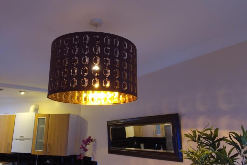Must See, Quality 1 Bed, Romford, 20 Mins C.London Dış mekan fotoğraf